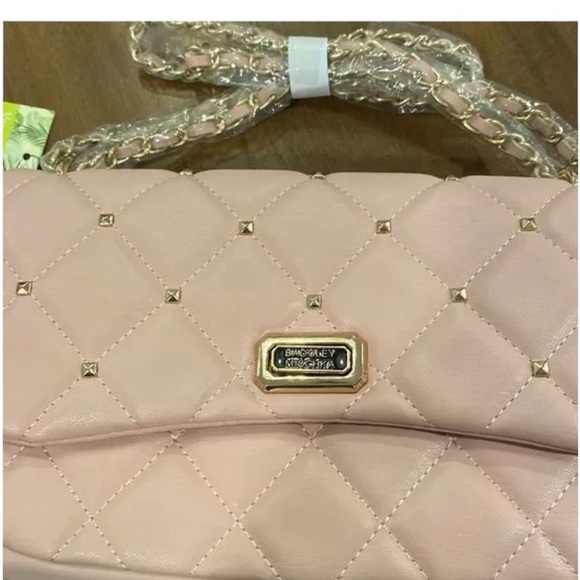 NWT 🚫CallOuts🚫Badgley Mishka Pink Blush Quilted Crossbody with studs - Picture 5 of 14